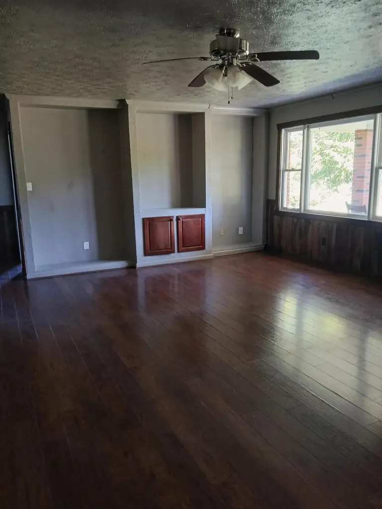 3118 Hamilton Valley Road Crab Orchard KY 40419