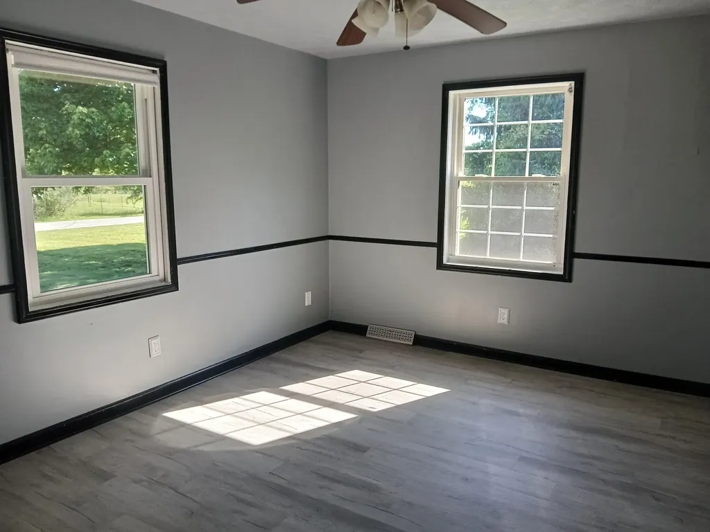 3118 Hamilton Valley Road Crab Orchard KY 40419