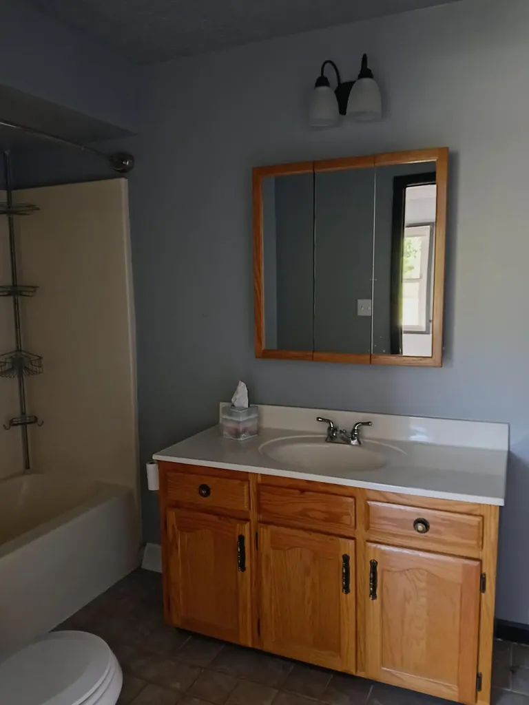 3118 Hamilton Valley Road Crab Orchard KY 40419