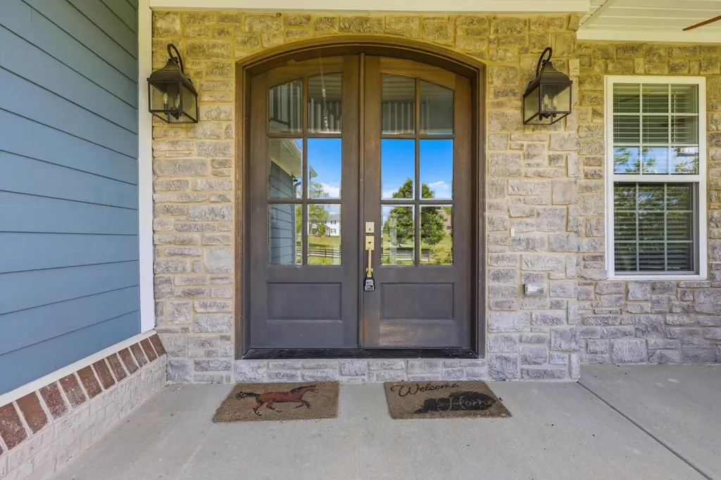 105 Delaney Ferry Road Versailles KY 40383