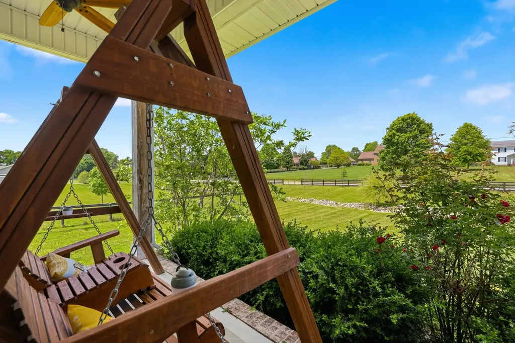105 Delaney Ferry Road Versailles KY 40383