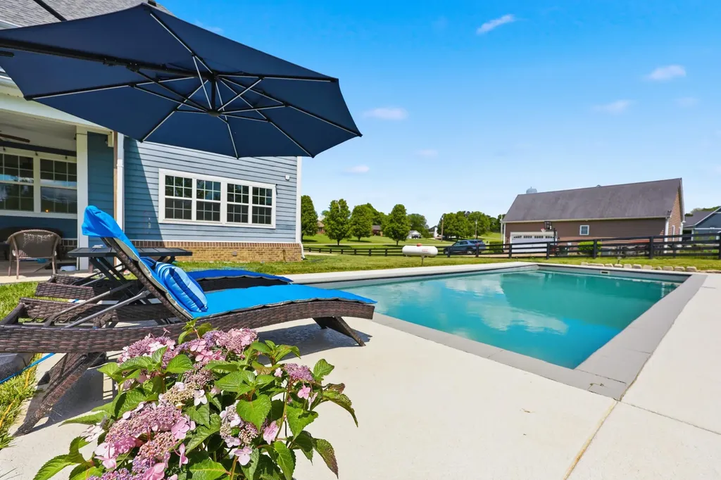105 Delaney Ferry Road Versailles KY 40383