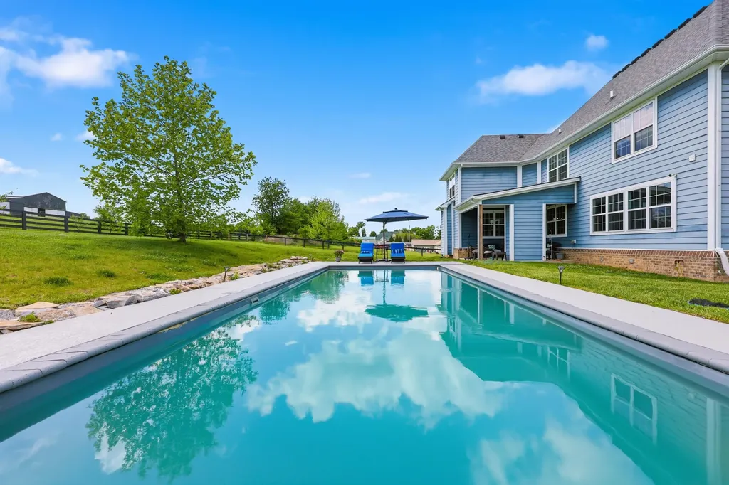 105 Delaney Ferry Road Versailles KY 40383
