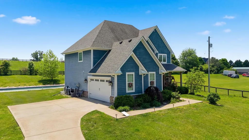 105 Delaney Ferry Road Versailles KY 40383