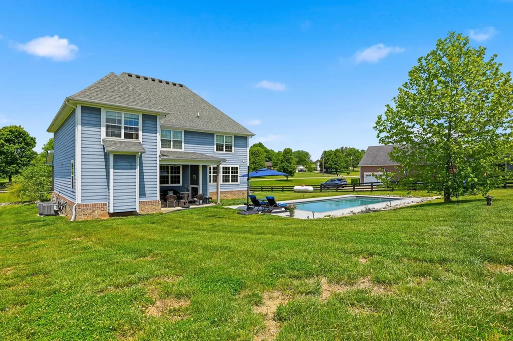 105 Delaney Ferry Road Versailles KY 40383