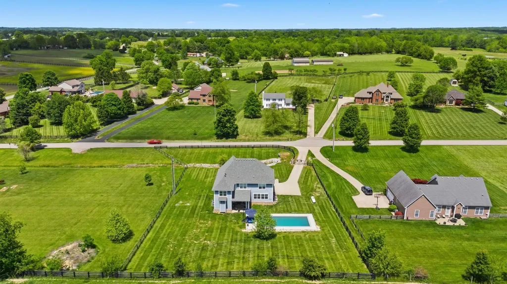 105 Delaney Ferry Road Versailles KY 40383