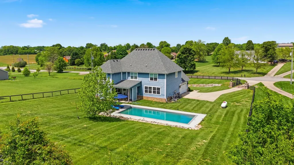 105 Delaney Ferry Road Versailles KY 40383