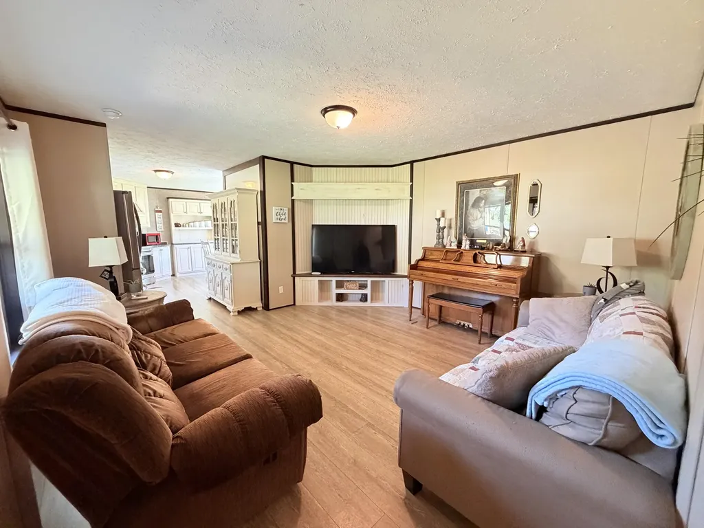 226 Whippoorwill Lane Mt Vernon KY 40456