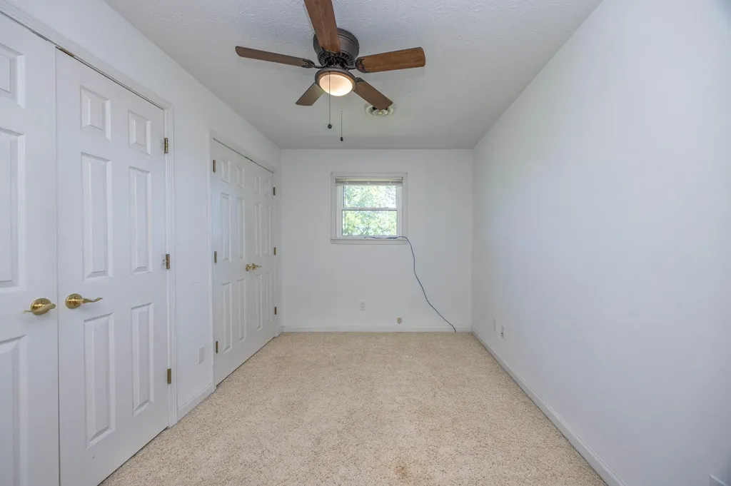2335 Liberty Road Crab Orchard KY 40419
