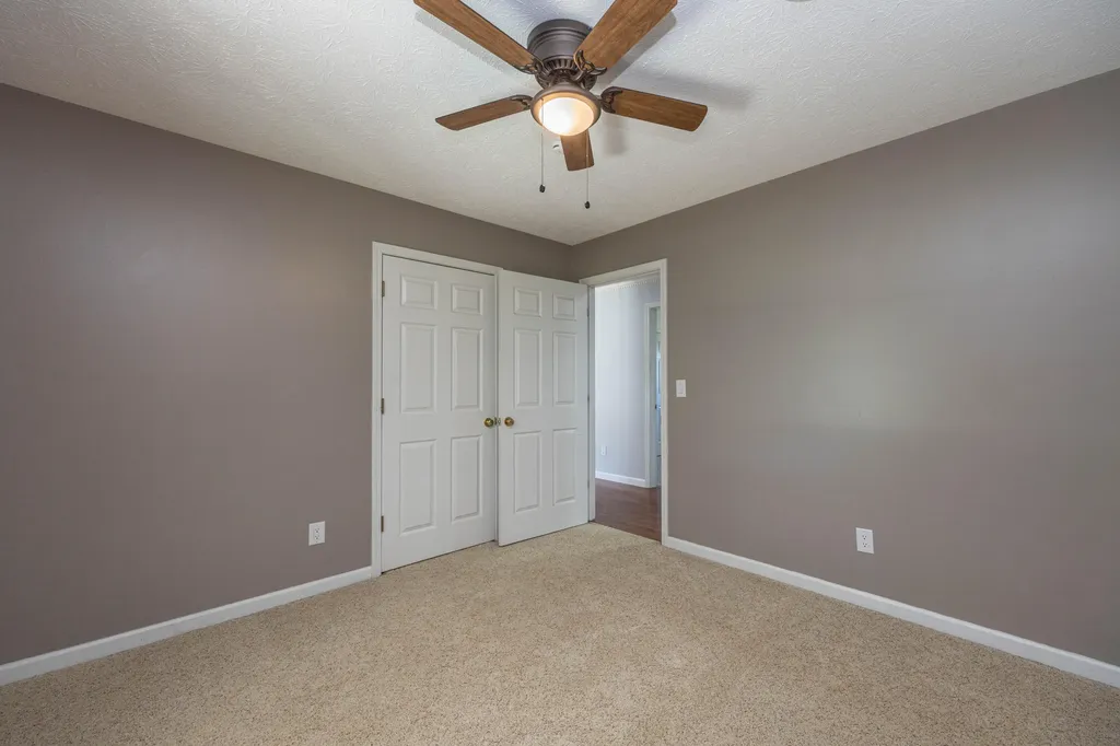 2335 Liberty Road Crab Orchard KY 40419