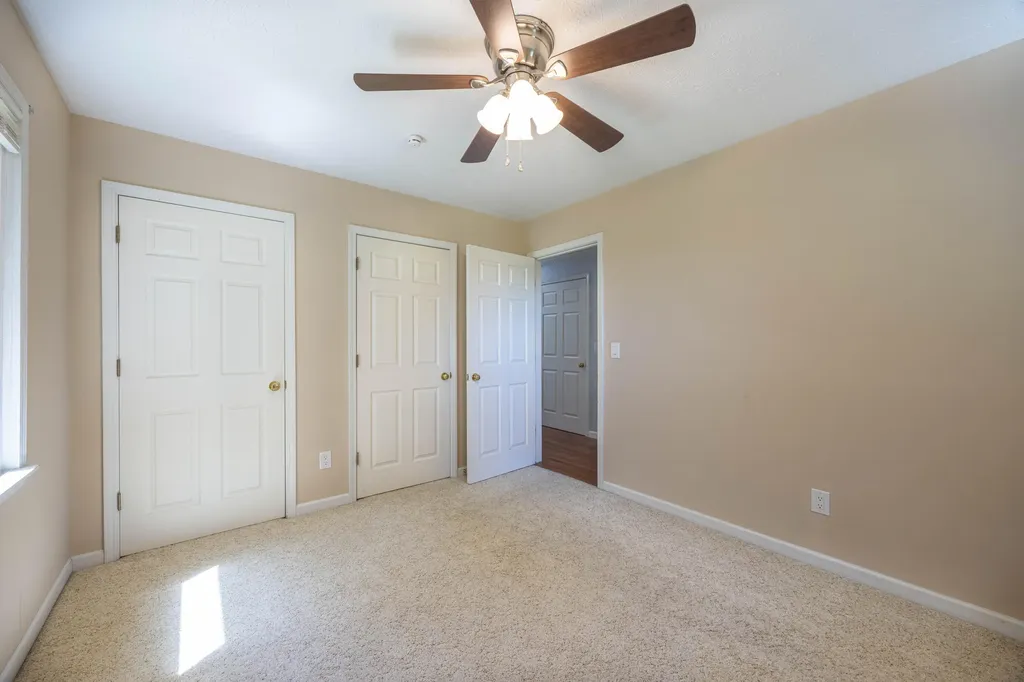 2335 Liberty Road Crab Orchard KY 40419