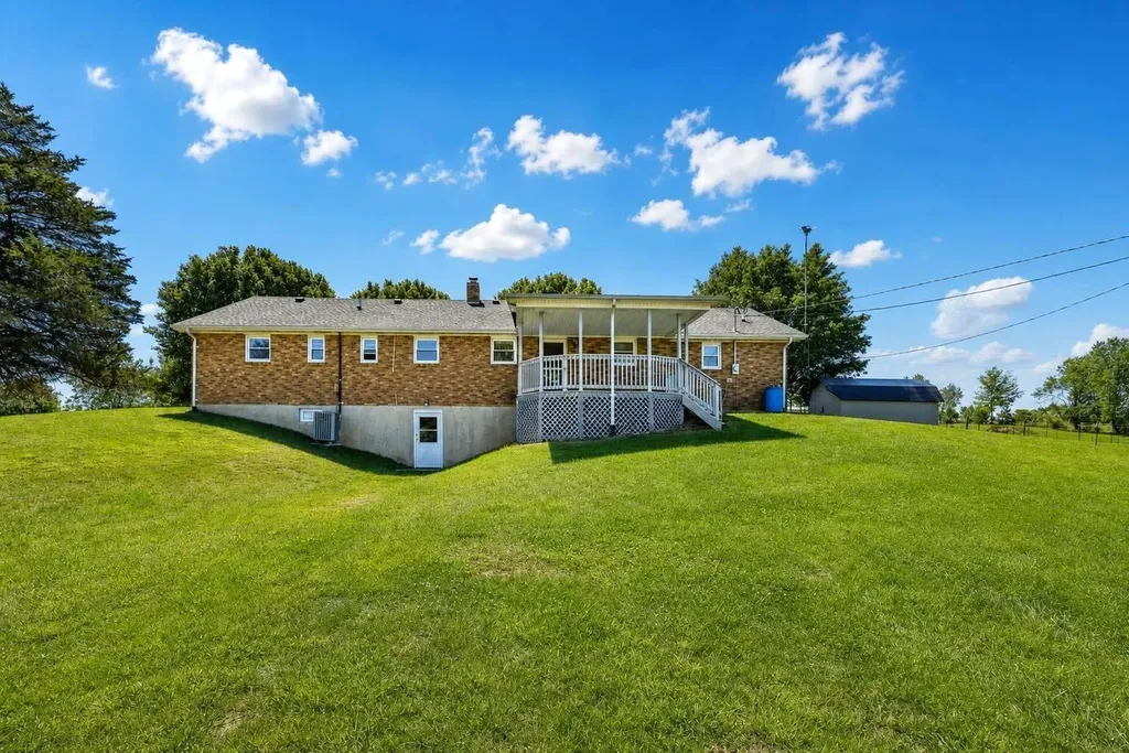 2335 Liberty Road Crab Orchard KY 40419
