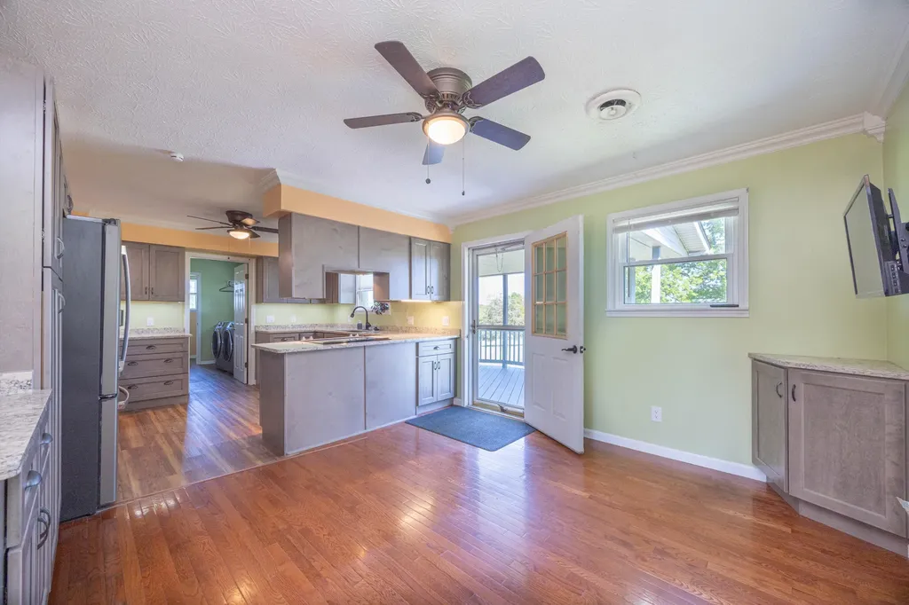 2335 Liberty Road Crab Orchard KY 40419