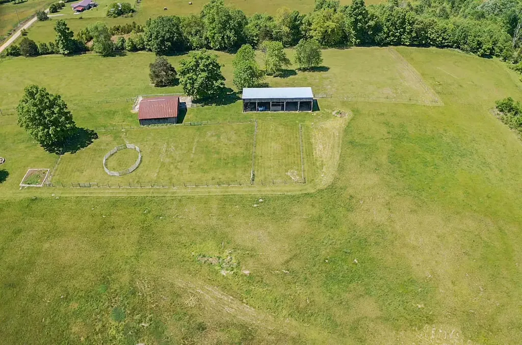 2335 Liberty Road Crab Orchard KY 40419