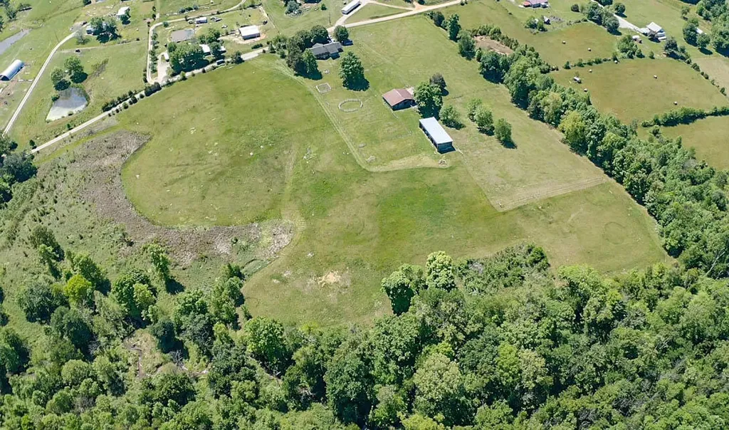 2335 Liberty Road Crab Orchard KY 40419