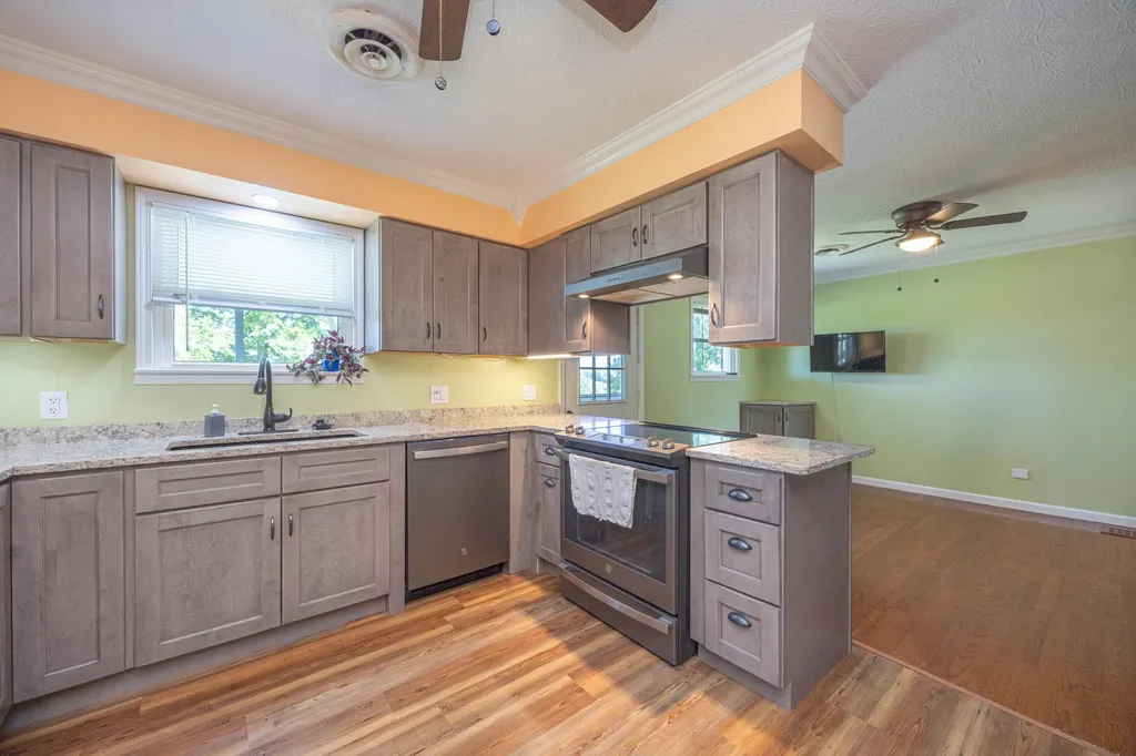 2335 Liberty Road Crab Orchard KY 40419