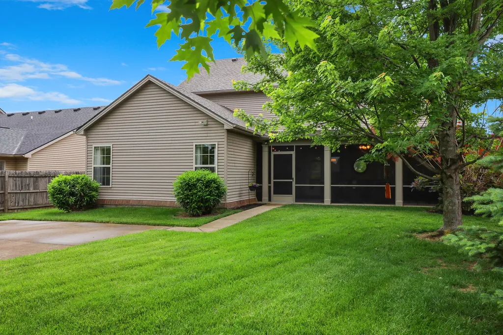 609 Tallow Court Lexington KY 40509