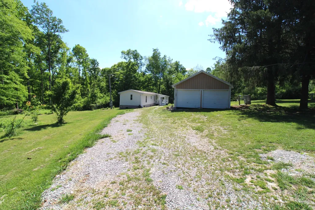 125 Boots Marie Boulevard Eubank KY 42567