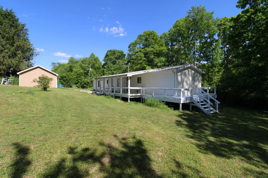 125 Boots Marie Boulevard Eubank KY 42567