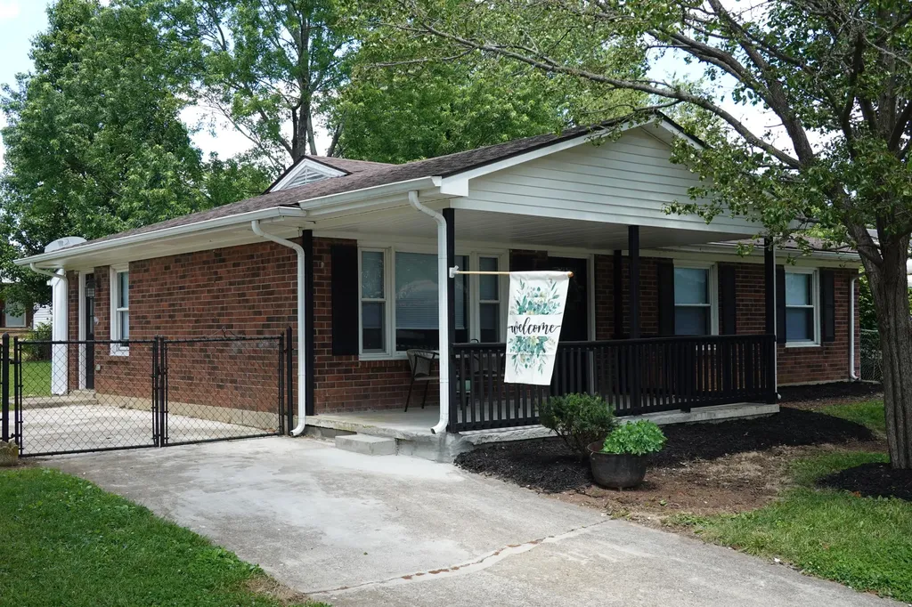 207 Westmoreland Court Georgetown KY 40324