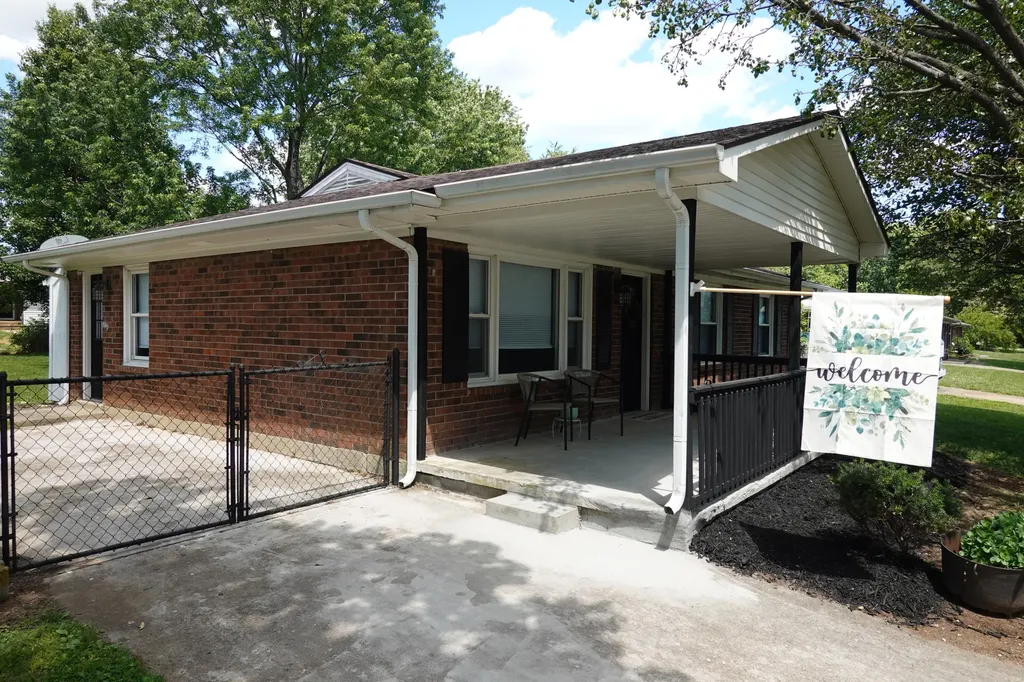 207 Westmoreland Court Georgetown KY 40324