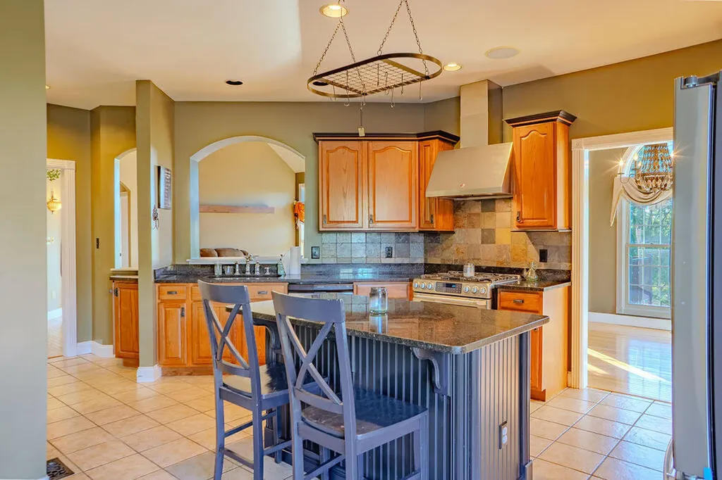 916 Country Oaks Drive Richmond KY 40475
