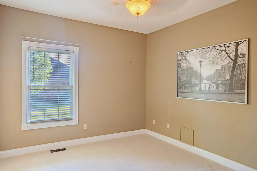 916 Country Oaks Drive Richmond KY 40475