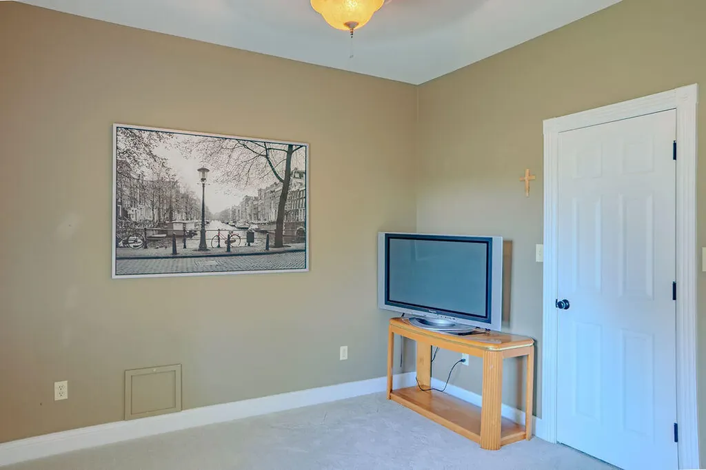 916 Country Oaks Drive Richmond KY 40475