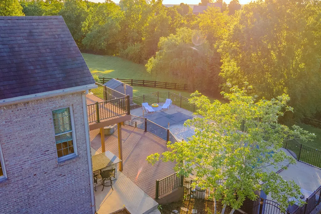 916 Country Oaks Drive Richmond KY 40475
