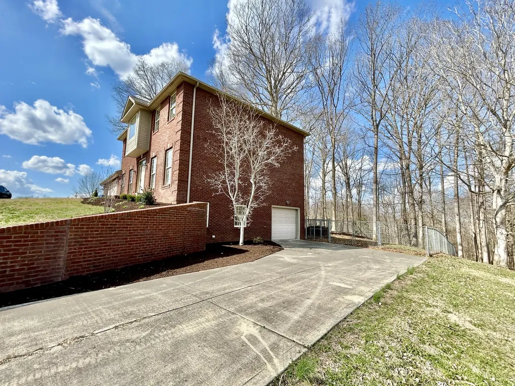 119 Lewis Brown Drive Somerset KY 42503