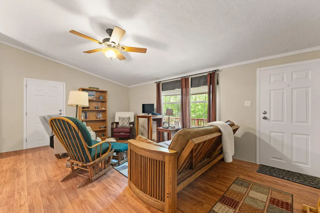 715 George Hardwick Drive Bronston KY 42518