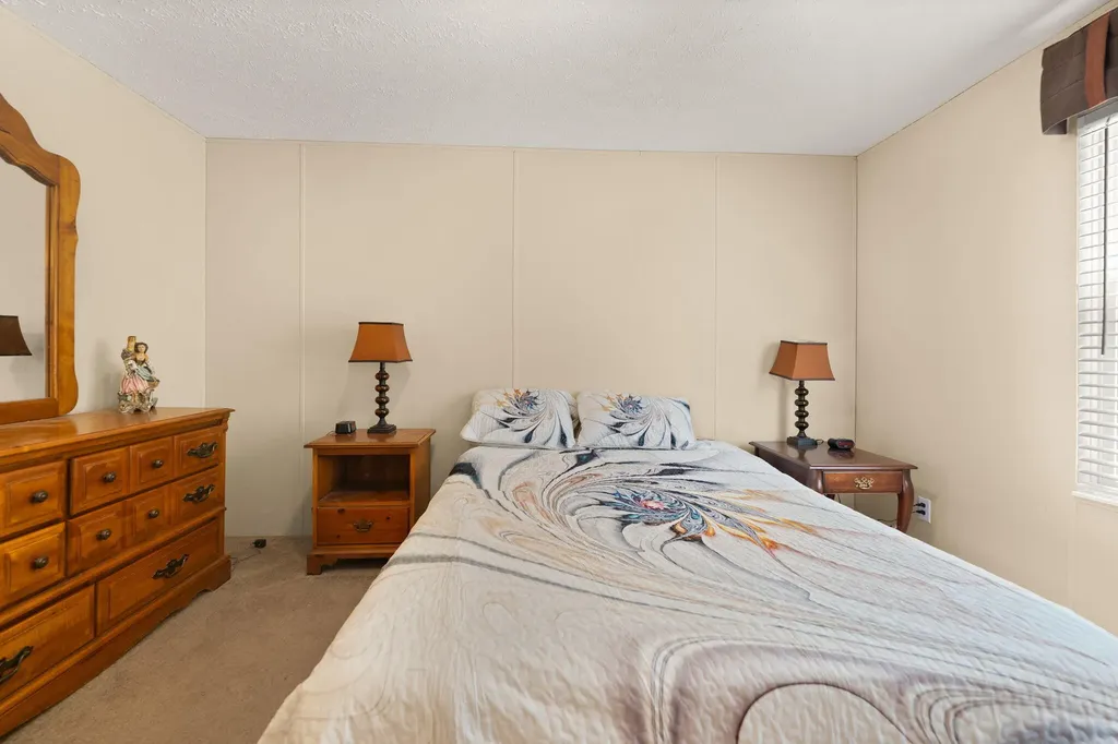 715 George Hardwick Drive Bronston KY 42518