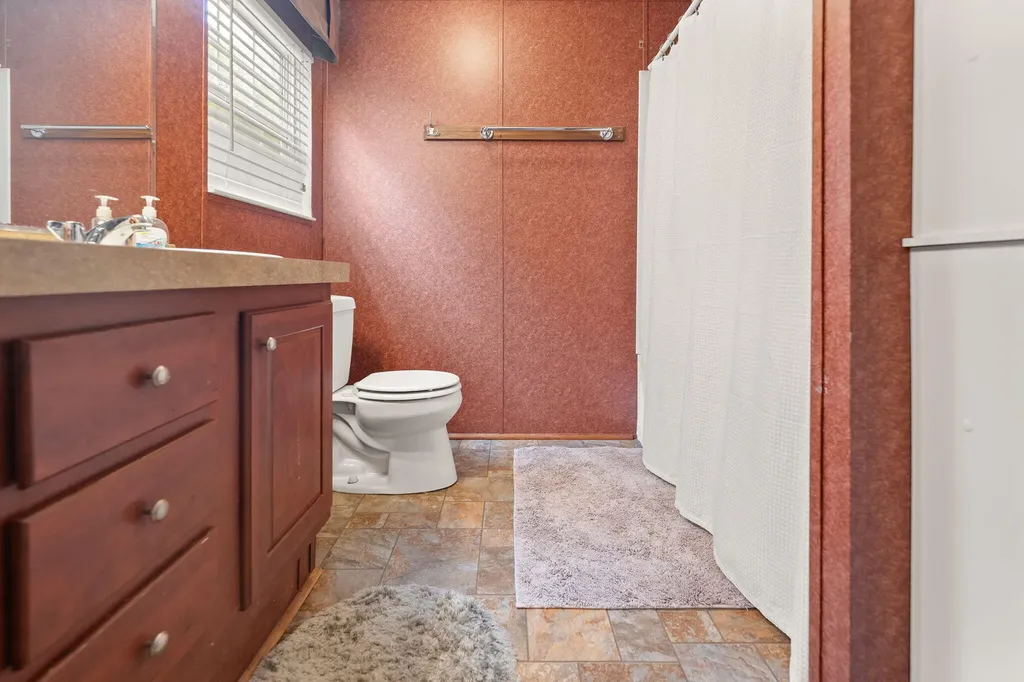 715 George Hardwick Drive Bronston KY 42518