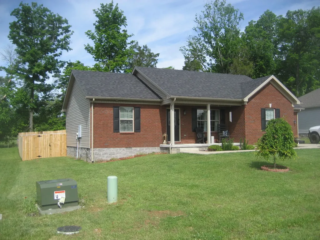 1074 Rainbow Way Lawrenceburg KY 40342