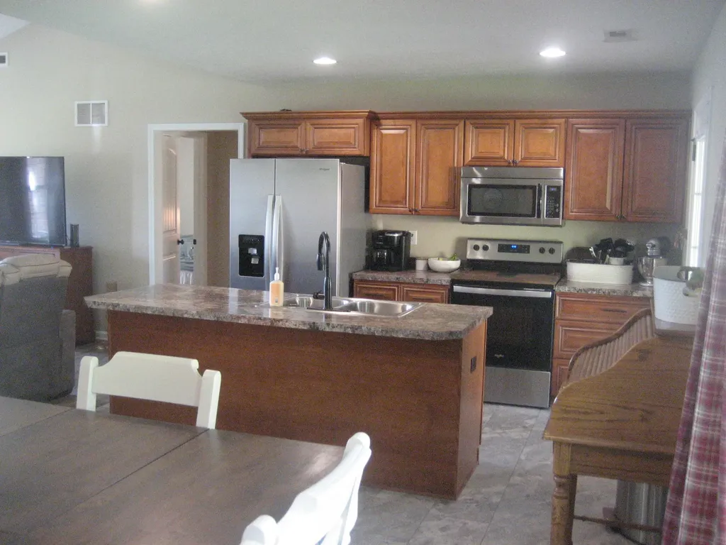 1074 Rainbow Way Lawrenceburg KY 40342