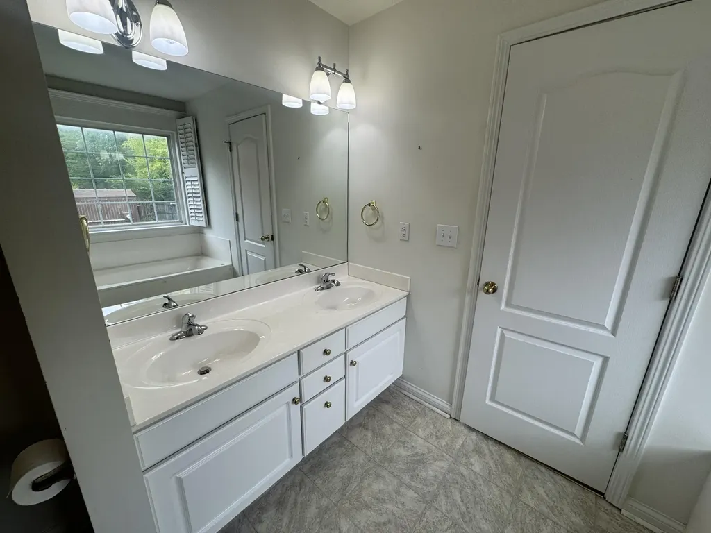 1025 Albert Lane Lexington KY 40514