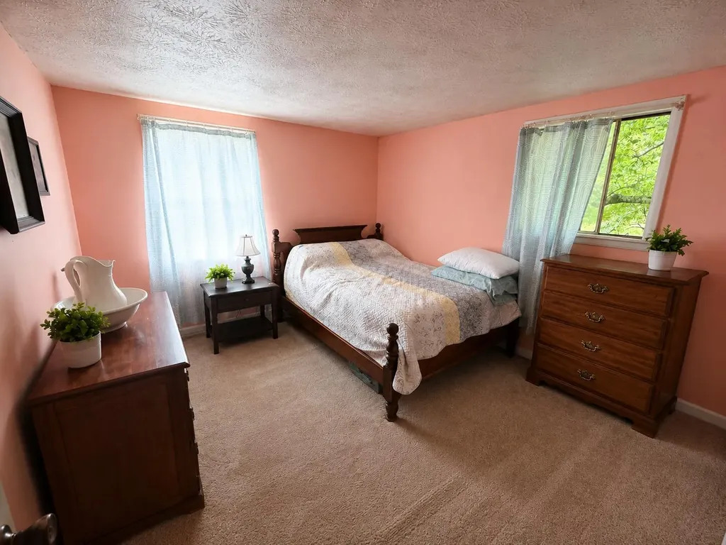 14479 Kentucky 11 Oneida KY 40972