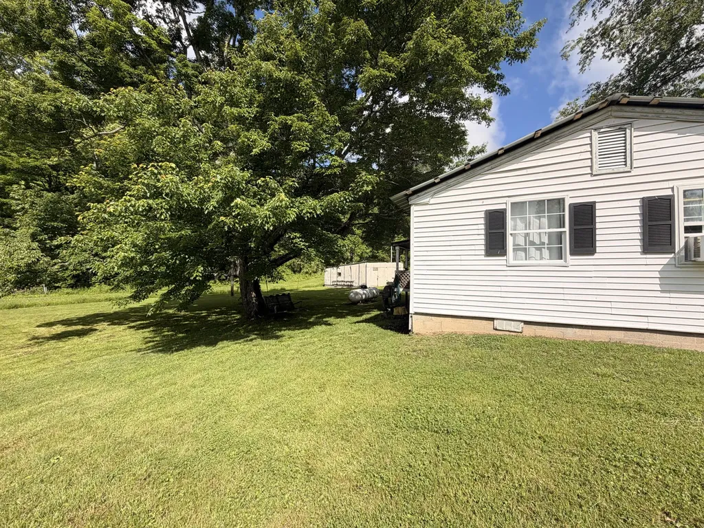 14479 Kentucky 11 Oneida KY 40972