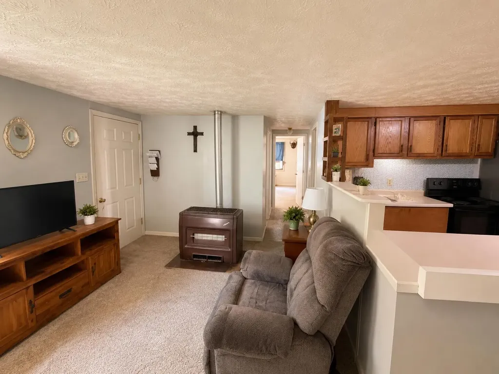 14479 Kentucky 11 Oneida KY 40972