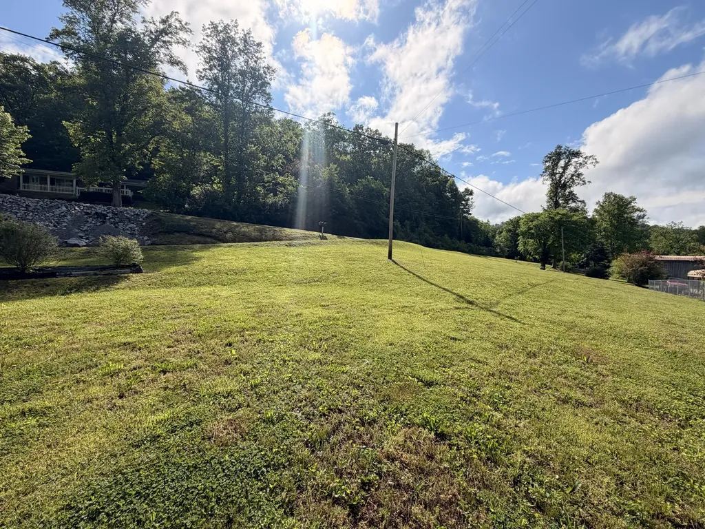 14479 Kentucky 11 Oneida KY 40972