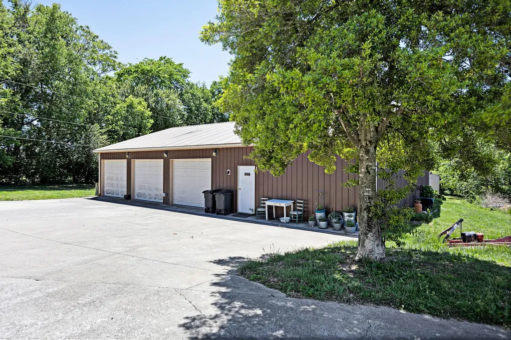 53 Mockingbird Street Lancaster KY 40444