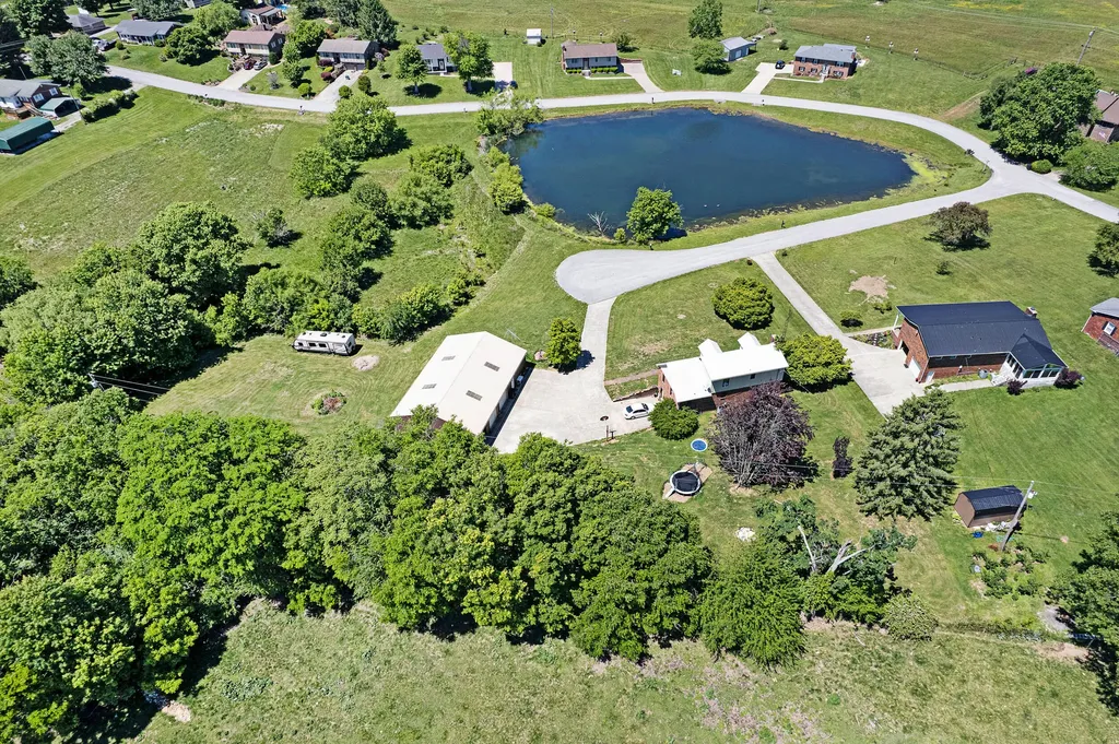 53 Mockingbird Street Lancaster KY 40444