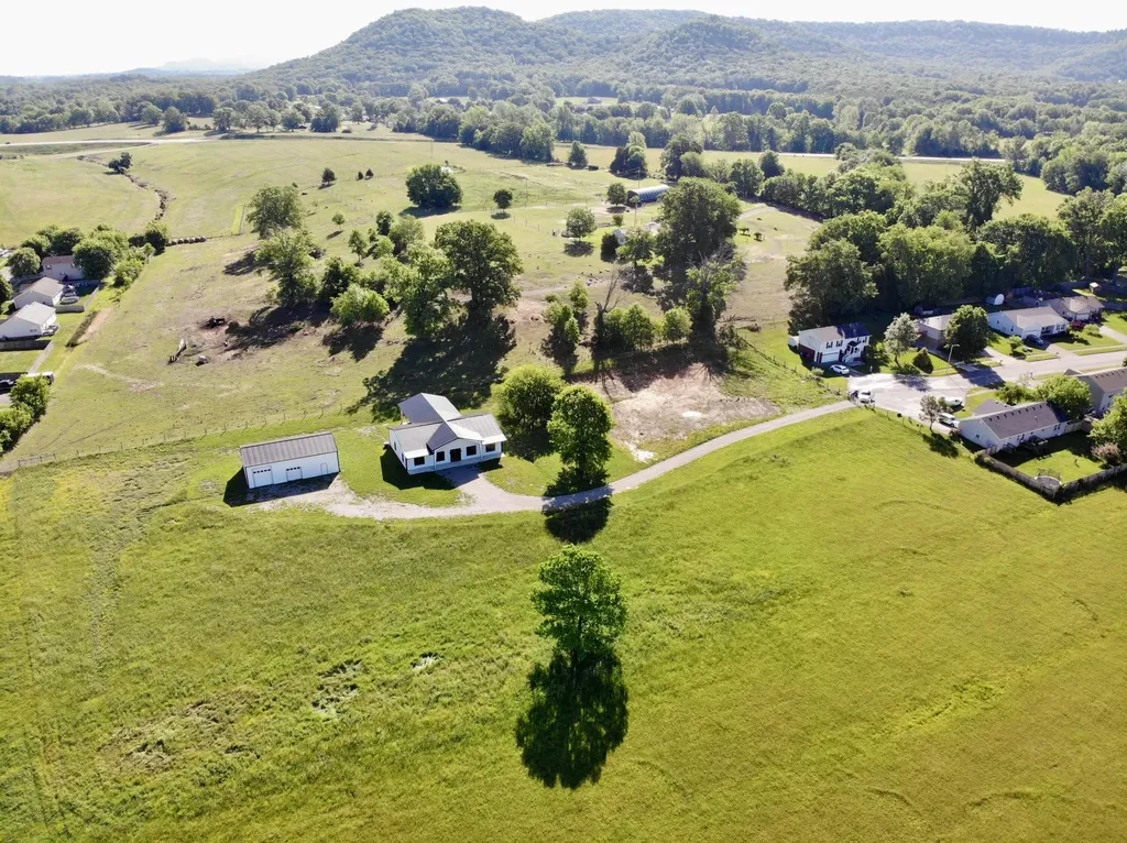 1100 Pauley Court Berea KY 40403