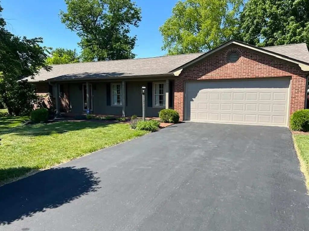 104 Club Lane Nicholasville KY 40356