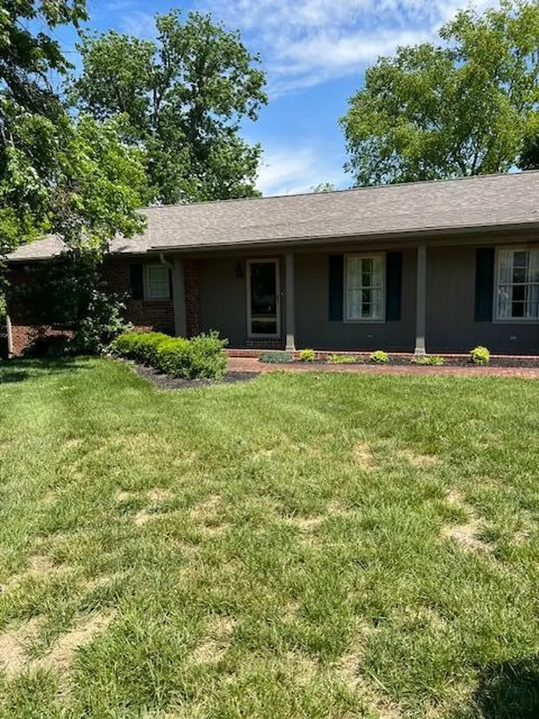 104 Club Lane Nicholasville KY 40356