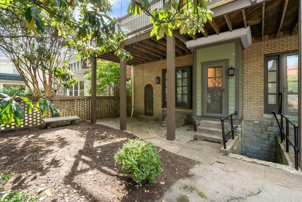 122 S Hanover Avenue Lexington KY 40502