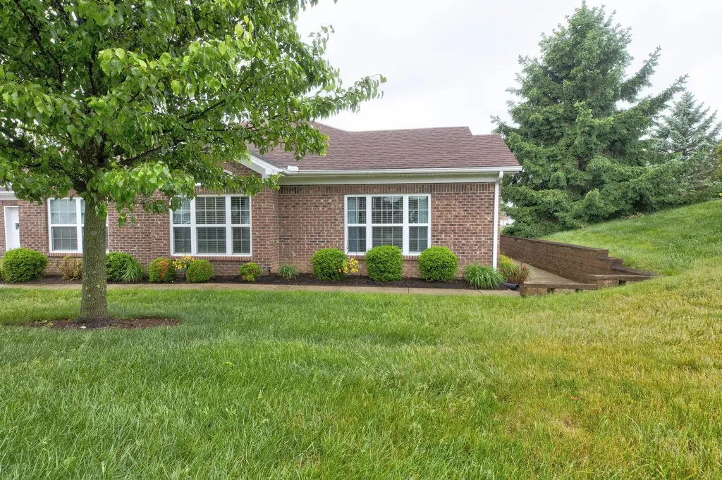 151 Evergreen Path Georgetown KY 40324