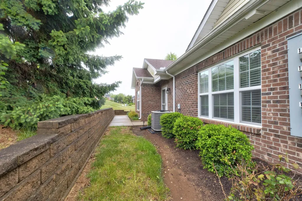 151 Evergreen Path Georgetown KY 40324