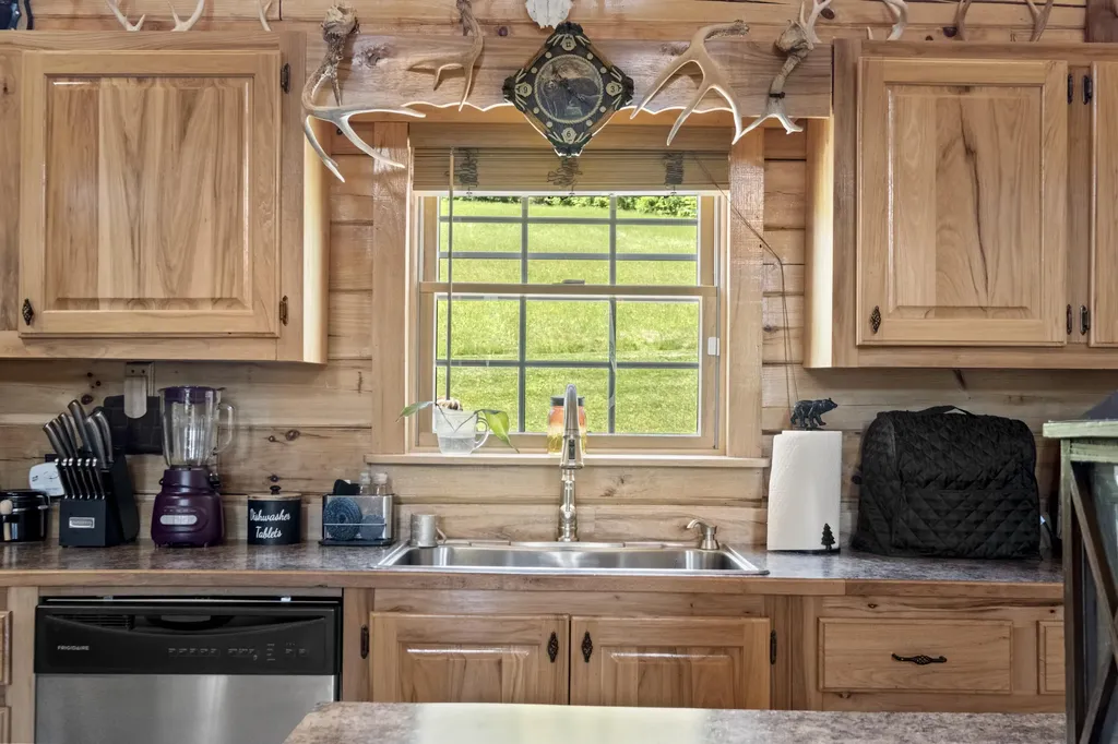 2248 Key 556 Sandy Hook KY 41171