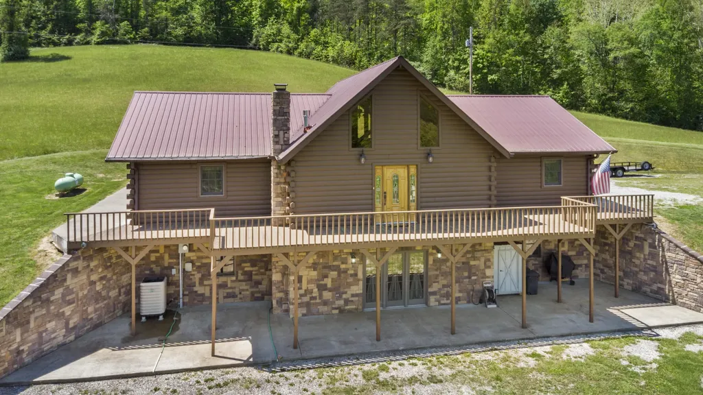 2248 Key 556 Sandy Hook KY 41171